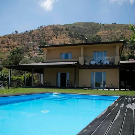 Villa Eleanor
